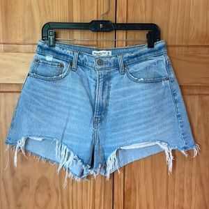 Abercrombie & Fitch brand Curve Love High Rise The Mom Short size 29/8
